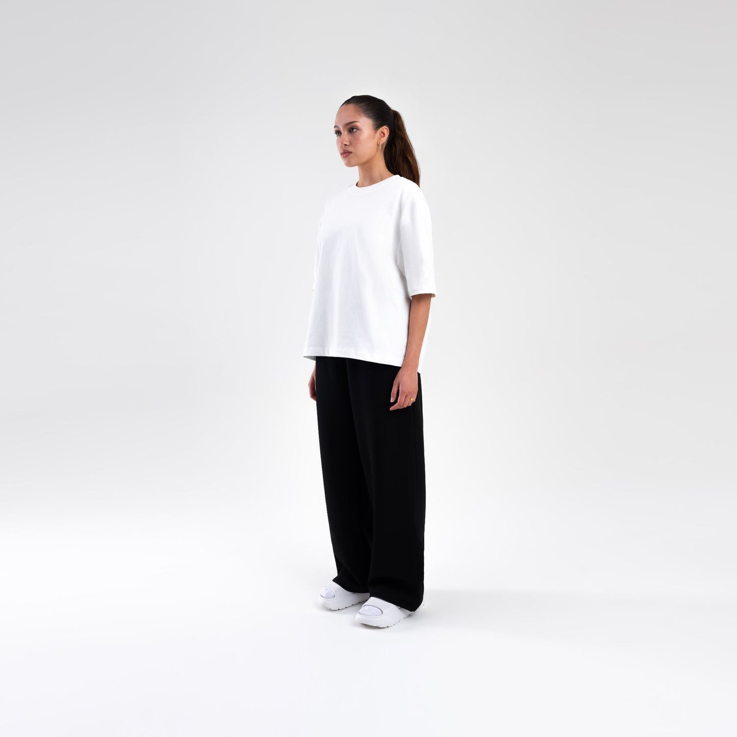WHITE BOXY HEAVYWEIGHT T-SHIRT