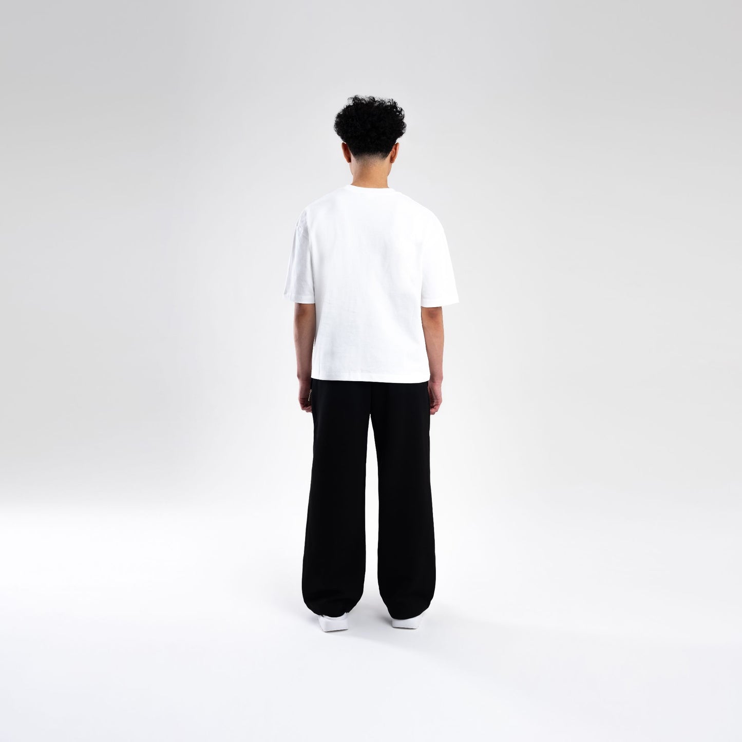 WHITE BOXY HEAVYWEIGHT T-SHIRT
