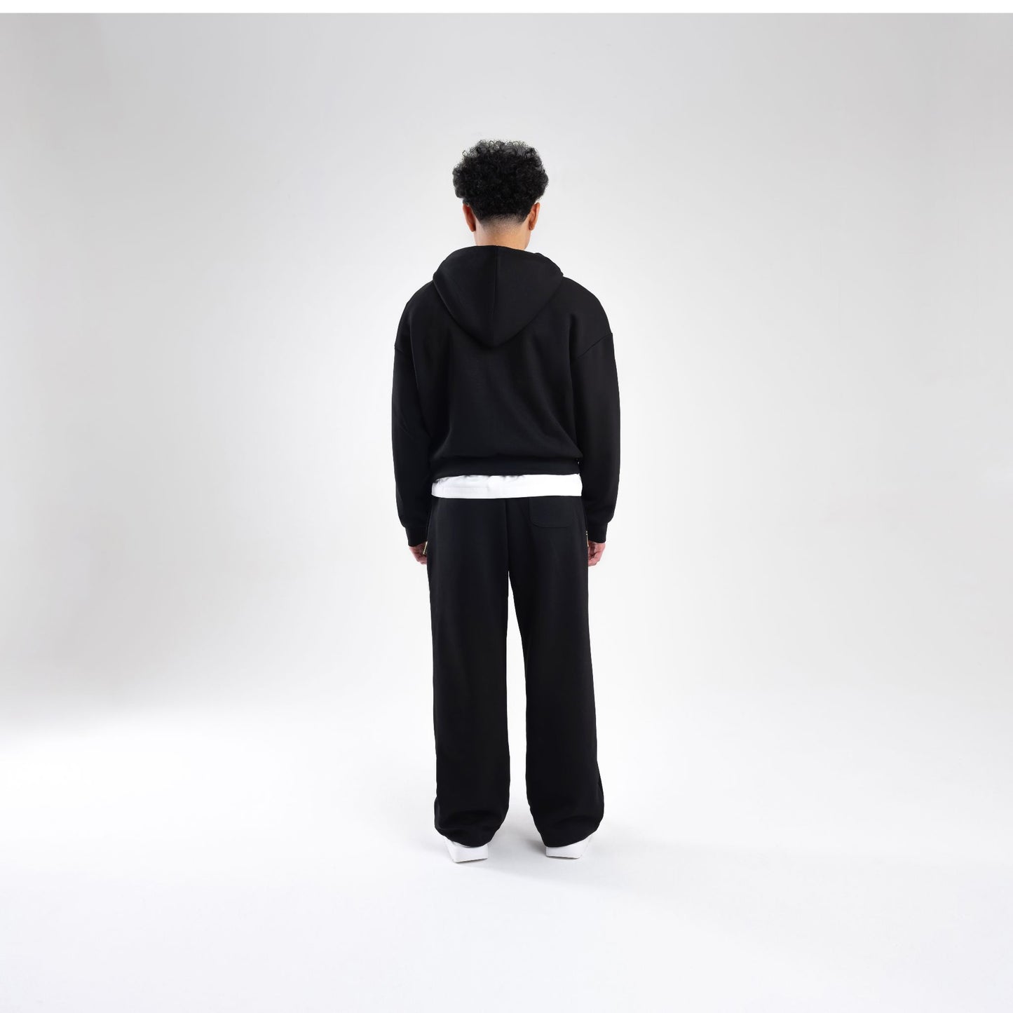 BLACK SCUBA STRAIGHT LEG JOGGER