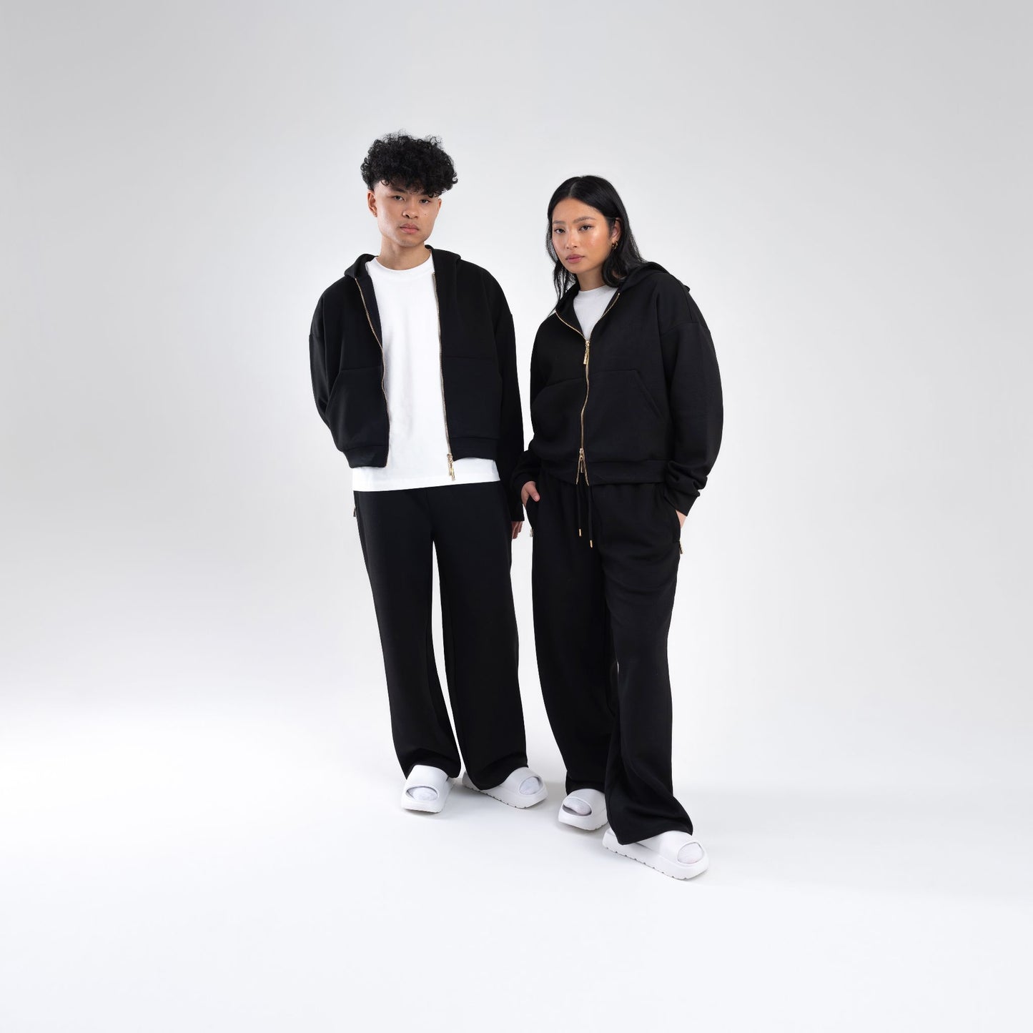BLACK SCUBA CROP ZIP UP HOODIE