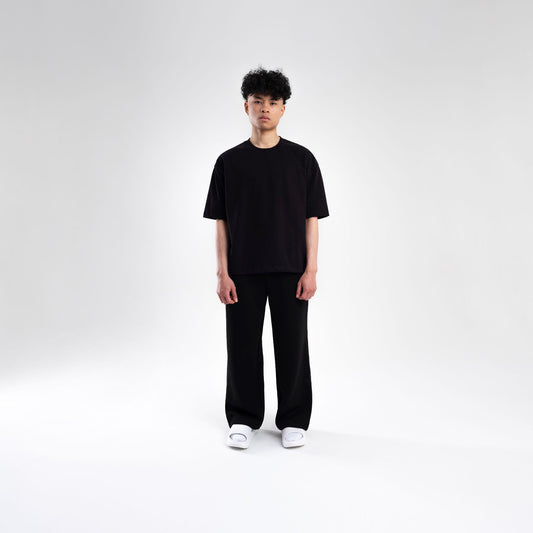 BLACK BOXY HEAVYWEIGHT T-SHIRT